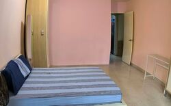 Blk 240 Lorong 1 Toa Payoh (Toa Payoh), HDB Executive #569783391